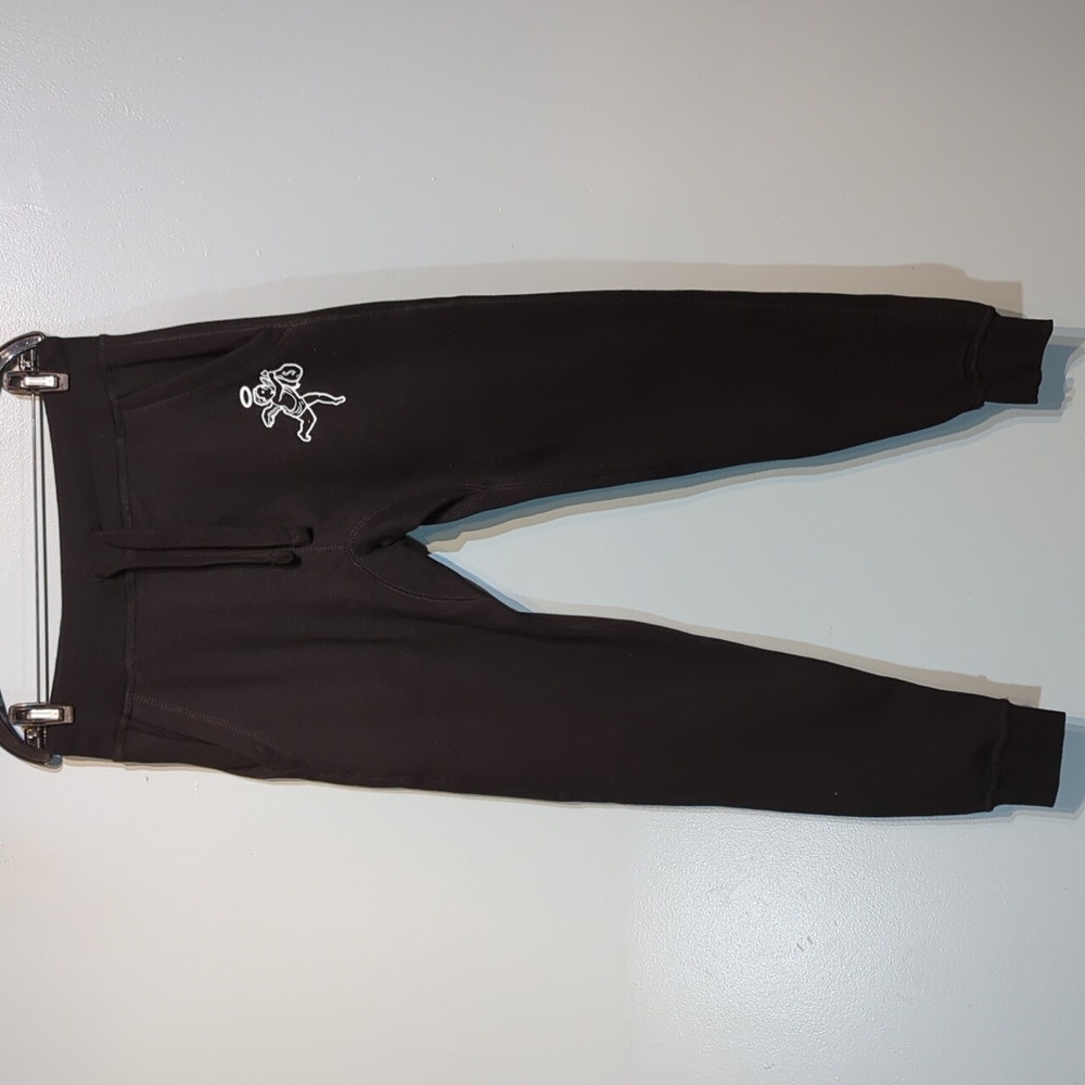 NWOT Hasta Muerte logo joggers size medium black in color